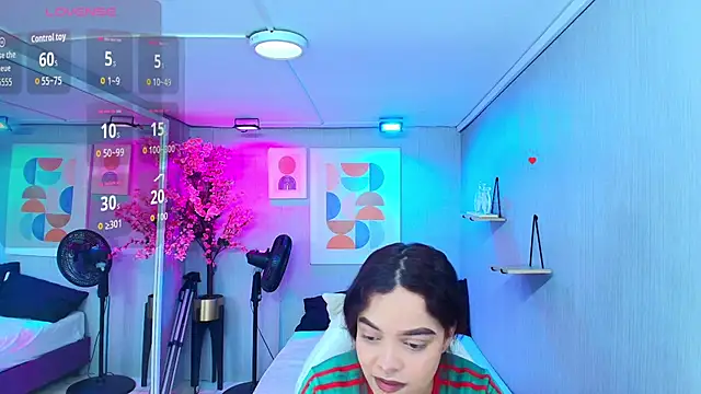 Maggy_t18 webcam
