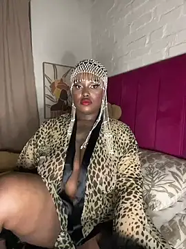 QUEEN_NOBUHLE_FEMDOM_777 webcam