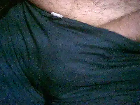 EroticMonster live cam on StripChat