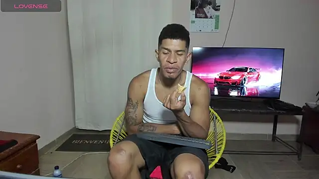 antonio_aguilarx webcam