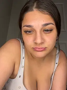 treasurebabii webcam