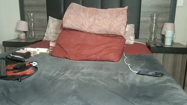 Fat-Flatty-AssMommy webcam