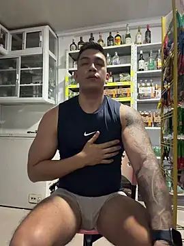 OliverWest04 webcam