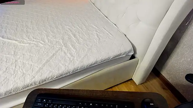 Ivy_Ross webcam