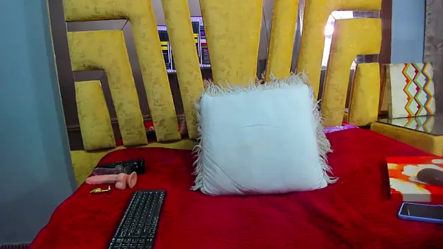 AlahiaEvanz webcam