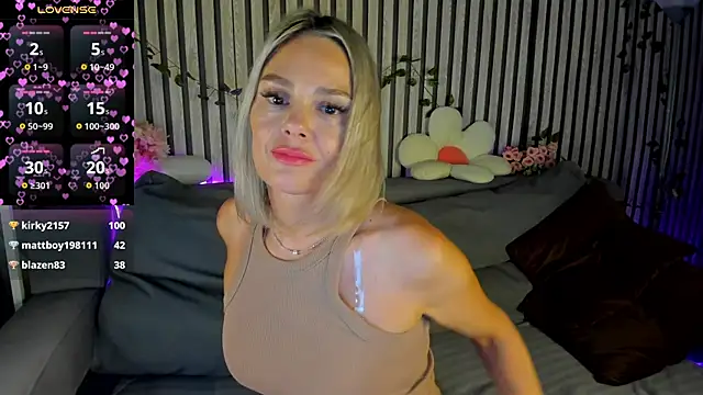 Betty_Brock webcam