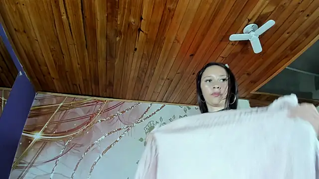lunita_bliss webcam