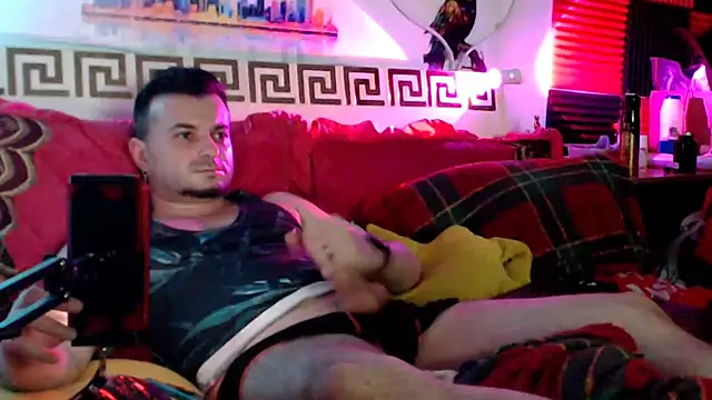 KingOfSinRO69 webcam