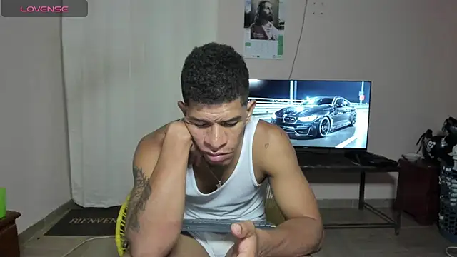 antonio_aguilarx webcam