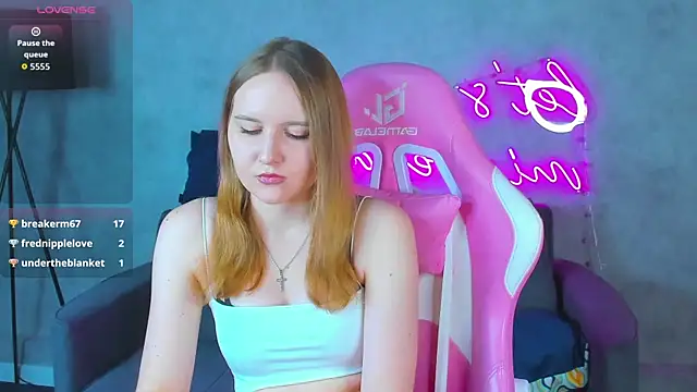 Emmaa_Kimm webcam