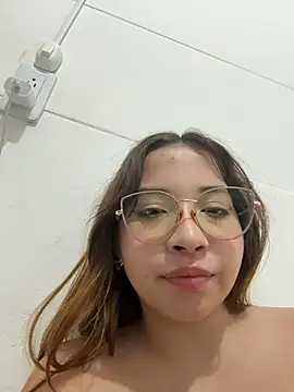 AliciaWhite_nt webcam