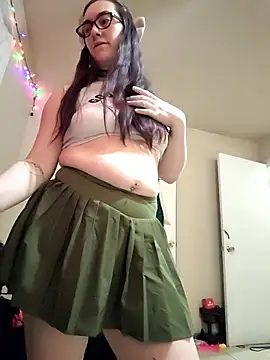 LaylaLucis webcam
