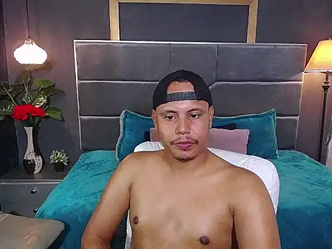 noah_oliver1 webcam