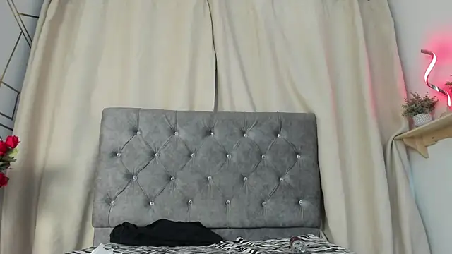 AbbyCollins__ webcam