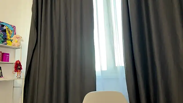 SmilingCutie webcam