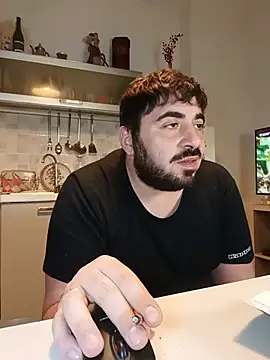 bear_skinny webcam