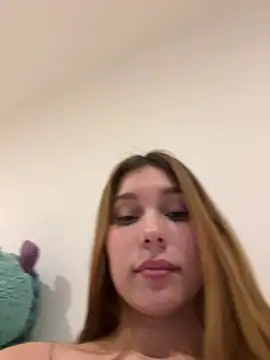 Nikii__ webcam