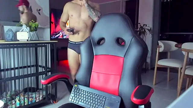 Valenthino_Salvatore webcam