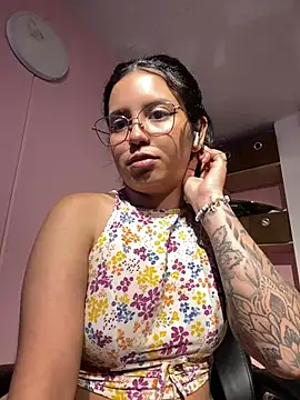 Watch Rosita_forever_ live on EroticFlix - High definition streams