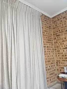 SativaHotxx101 webcam