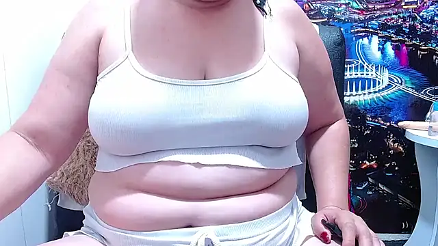 tila_nastyy webcam