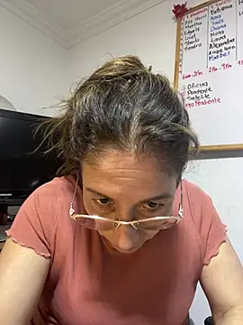 kaylaMinov_ webcam