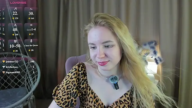 Linda__Bloom webcam