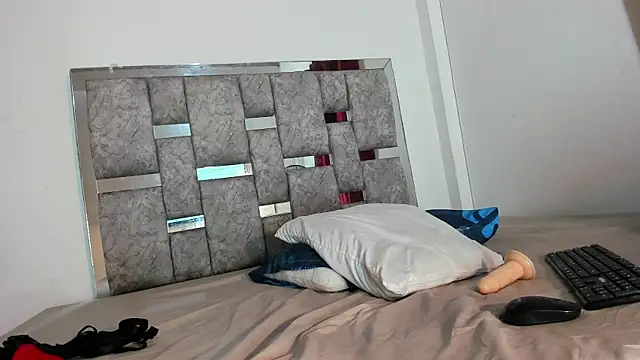 Monica__04 webcam