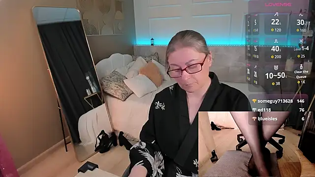 Alexandra_Kind webcam