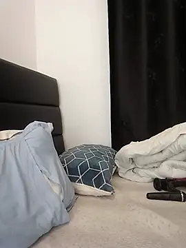 melaninglasskin webcam