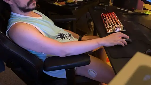 LatinFurBall webcam