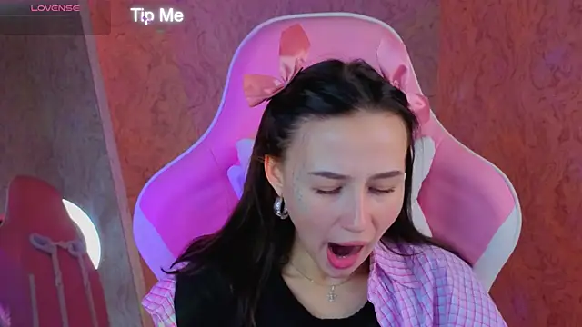 _Kiki_angelll_ webcam