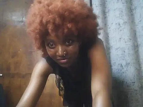 Cherrysexxi webcam