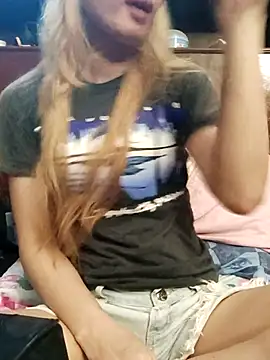 QueenSoreal webcam