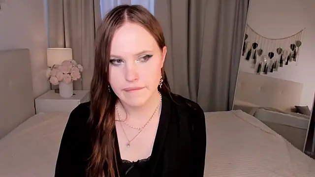 EffieMinki webcam