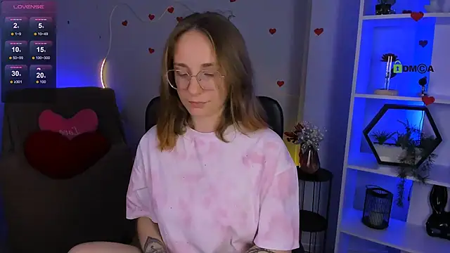 Watch evalora_vei live on EroticFlix - High definition streams