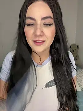 Watch fer_latina26 live on EroticFlix - High definition streams