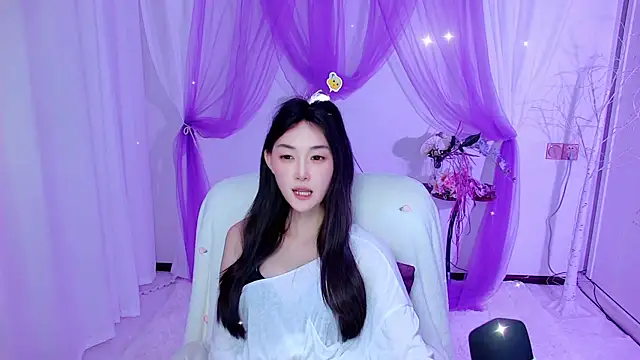 Watch Tili_Lucky live on EroticFlix - High definition streams