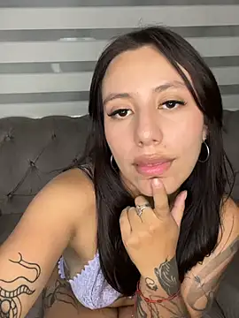 Watch IvyDove live on EroticFlix - High definition streams