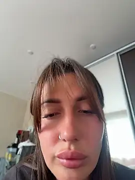 AleksandraRich Live Webcam on Stripchat