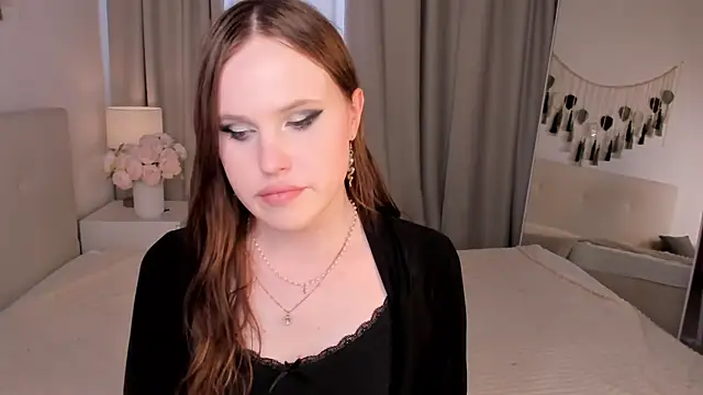 EffieMinki webcam
