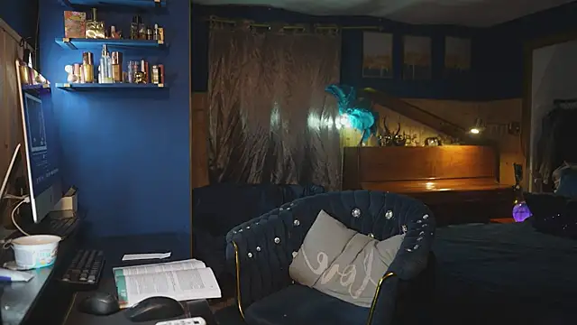 VanessaDoyle webcam