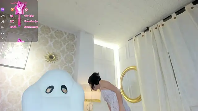 LilyThea webcam