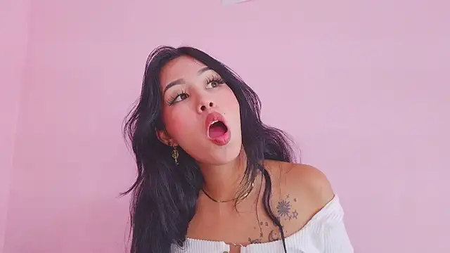 Miss_Charlottet webcam