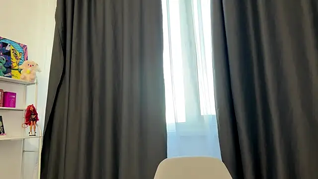 SmilingCutie webcam