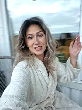 celynaross (Ask my age) - Let's have fun, cum