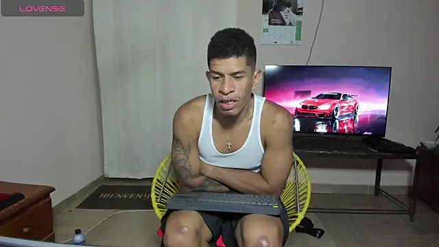 antonio_aguilarx webcam