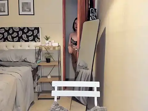 MarianeSaints webcam