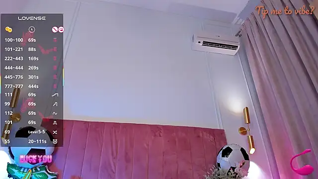 Mayzzie webcam