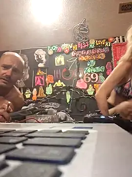 DaddyAndSplashQueen webcam